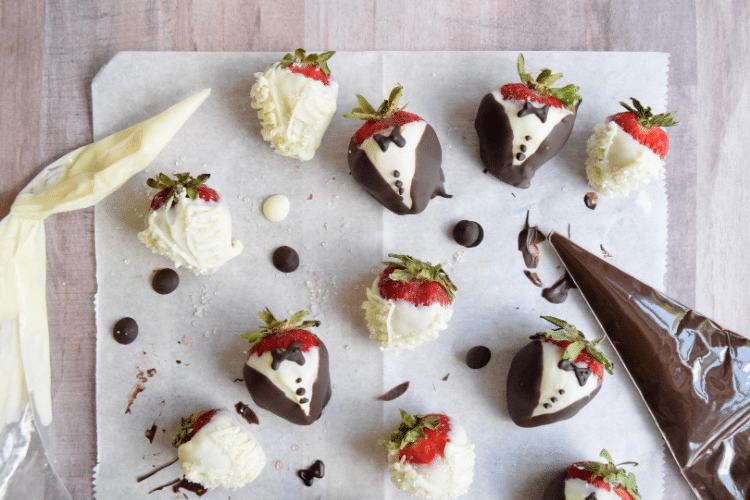how to make bride and groom chocolate covered strawberries