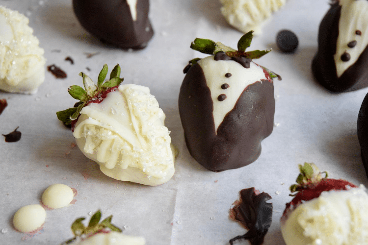 chocolate covered strawberries for wedding reception