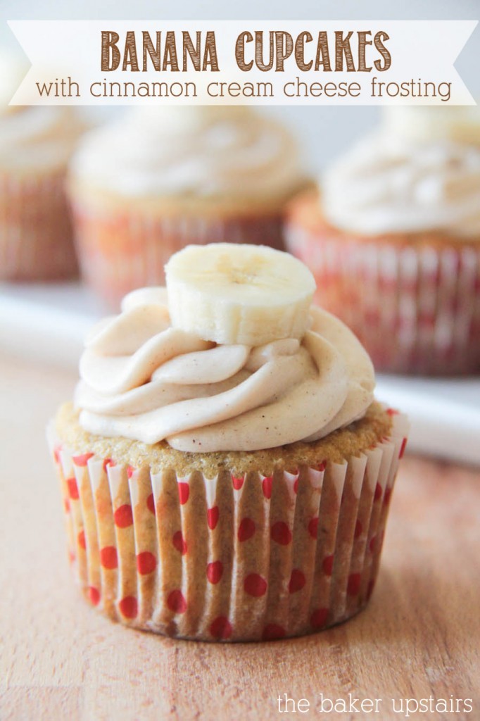 Banana-Cupcakes-with-Cinnamon-Cream-Cheese-Frosting