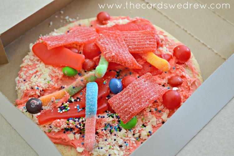 decorated cookie pizza