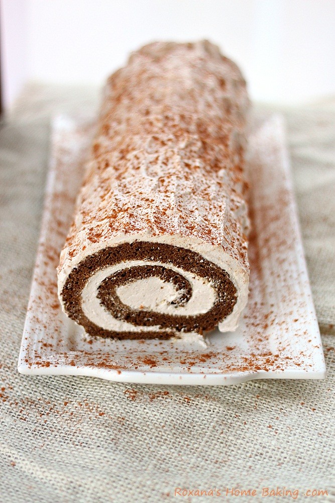gingerbread-roll-cake-recipe-roxanashomebaking-1