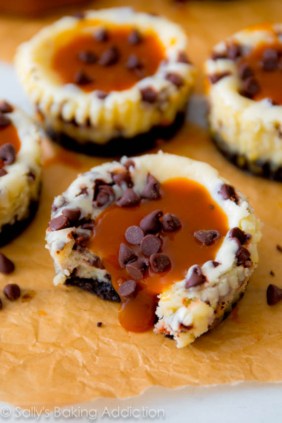 Salted-Caramel-Chocolate-Chip-Cheesecakes-4