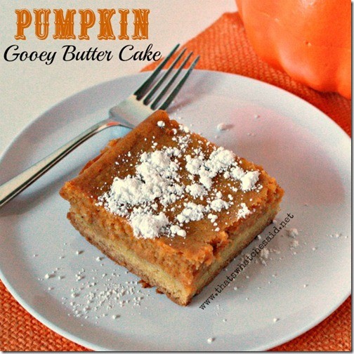 Pumpkin-Gooey-Butter-Cake-with-Powdered-Sugar-1_thumb