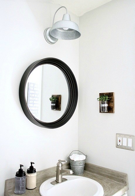 Half-Bath-Makeover-you-have-to-see-the-before-and-after.-via-designdininganddiapers.com_