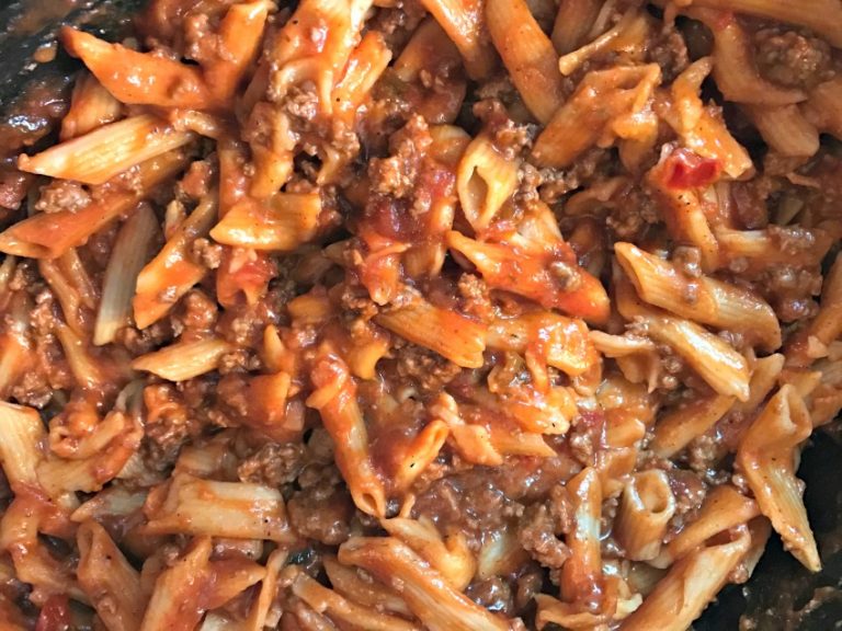 Slow Cooker Sloppy Joe Casserole