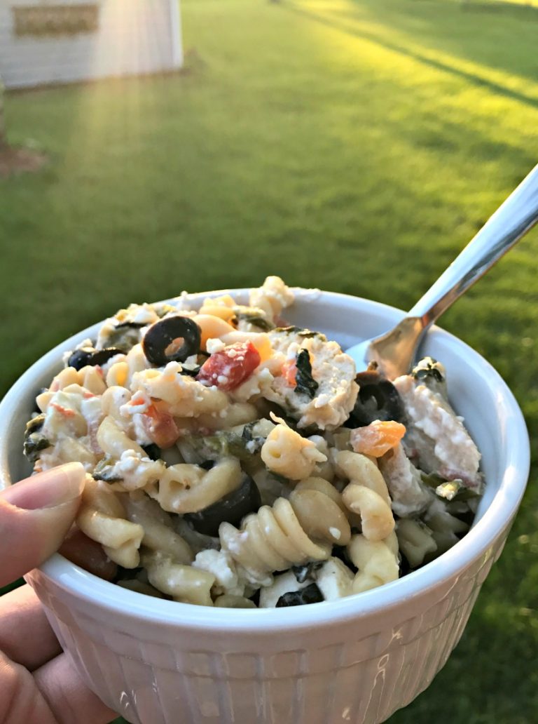 Greek Crockpot Chicken Pasta