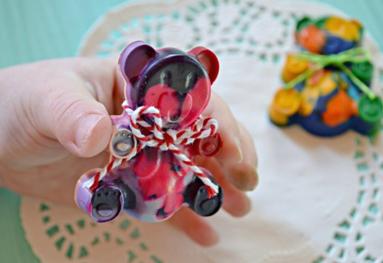 melted crayon teddy bears