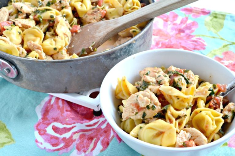 one pot chicken tortellini with spinach