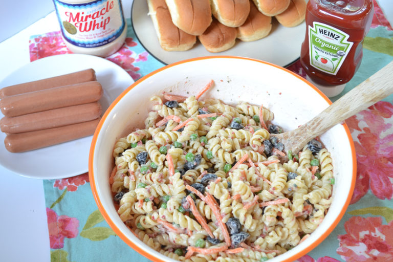 The Best Bacon Ranch Pasta Salad